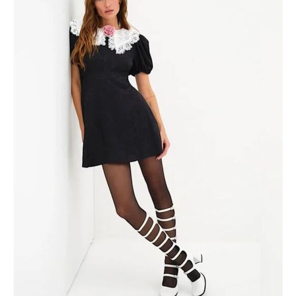 For Love & Lemons Yasmin Collared Floral Mini Dress Black White Size Small NWT - Picture 1 of 15